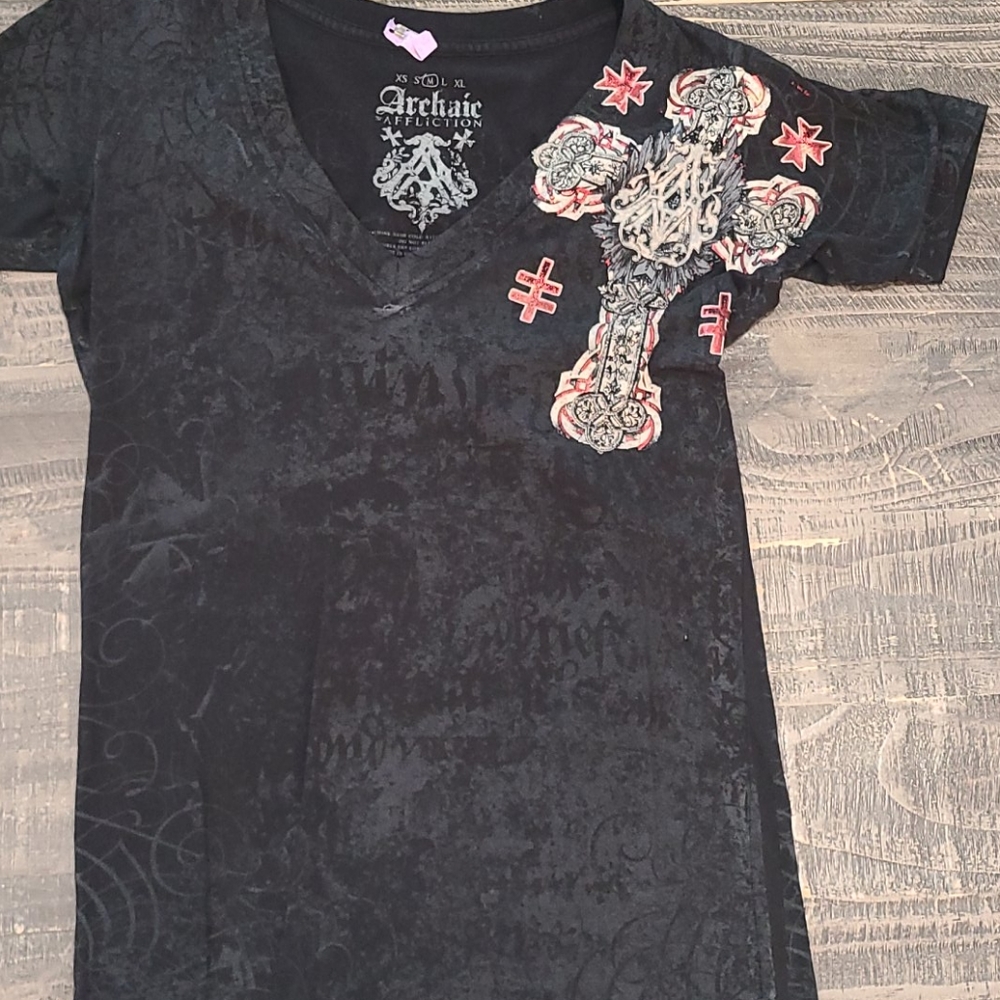 Affliction tee shirt